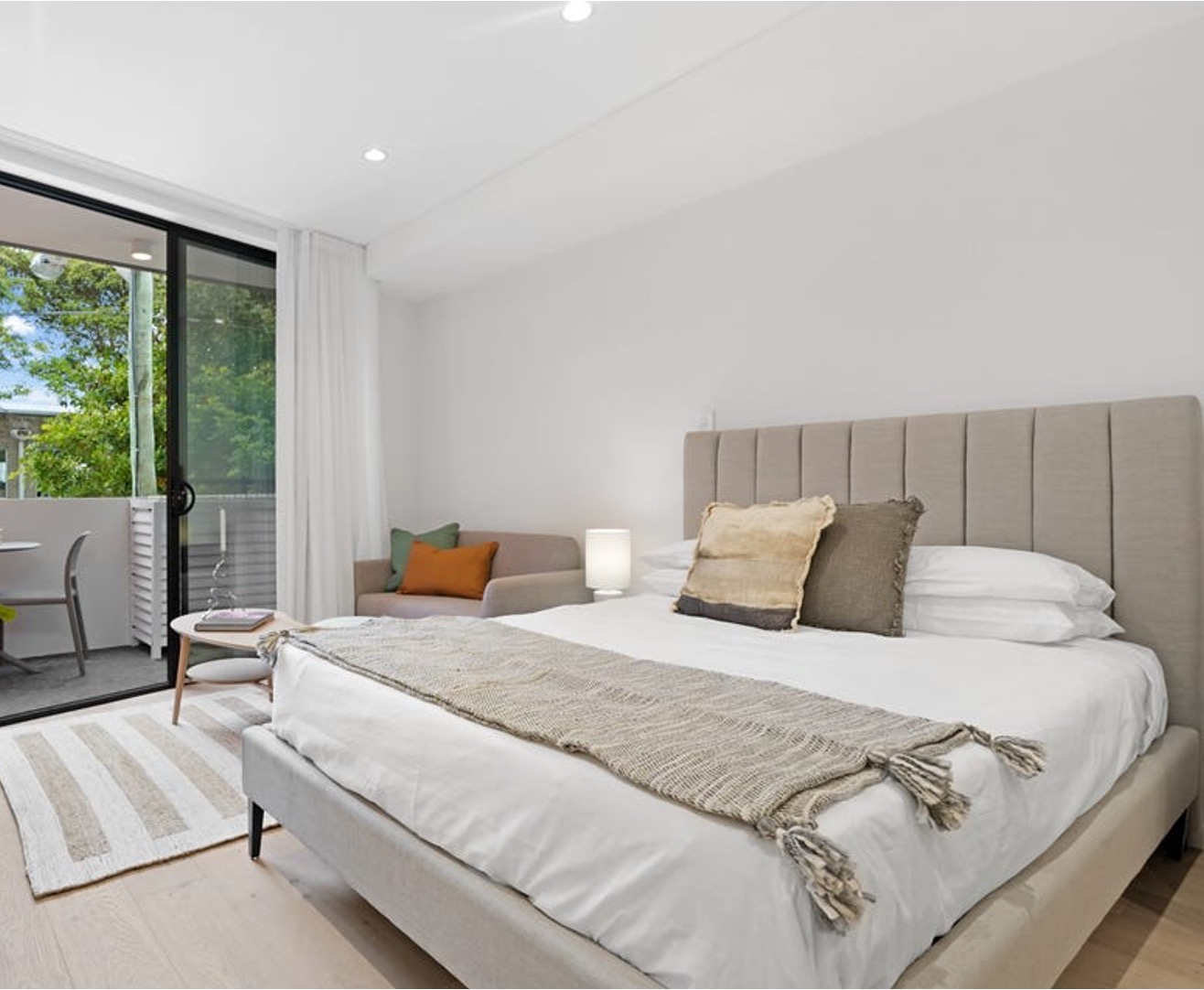 327-329 TRAFALGAR ST PETERSHAM NSW 2049